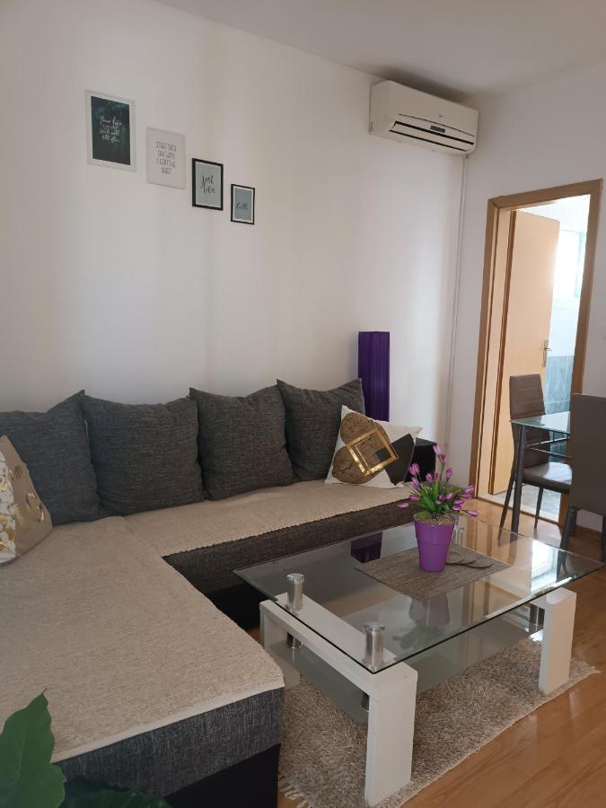 Apartment "San Marino" Baška Voda Exteriör bild