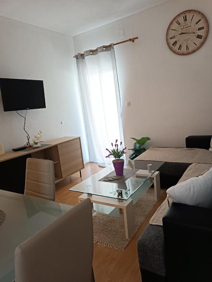 Apartment "San Marino" Baška Voda Exteriör bild