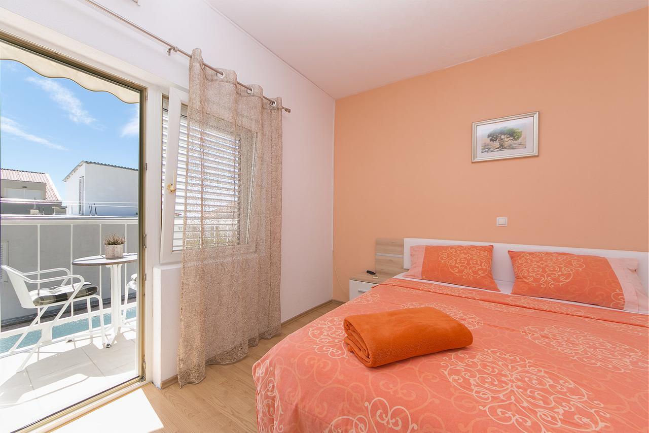 Apartment "San Marino" Baška Voda Exteriör bild