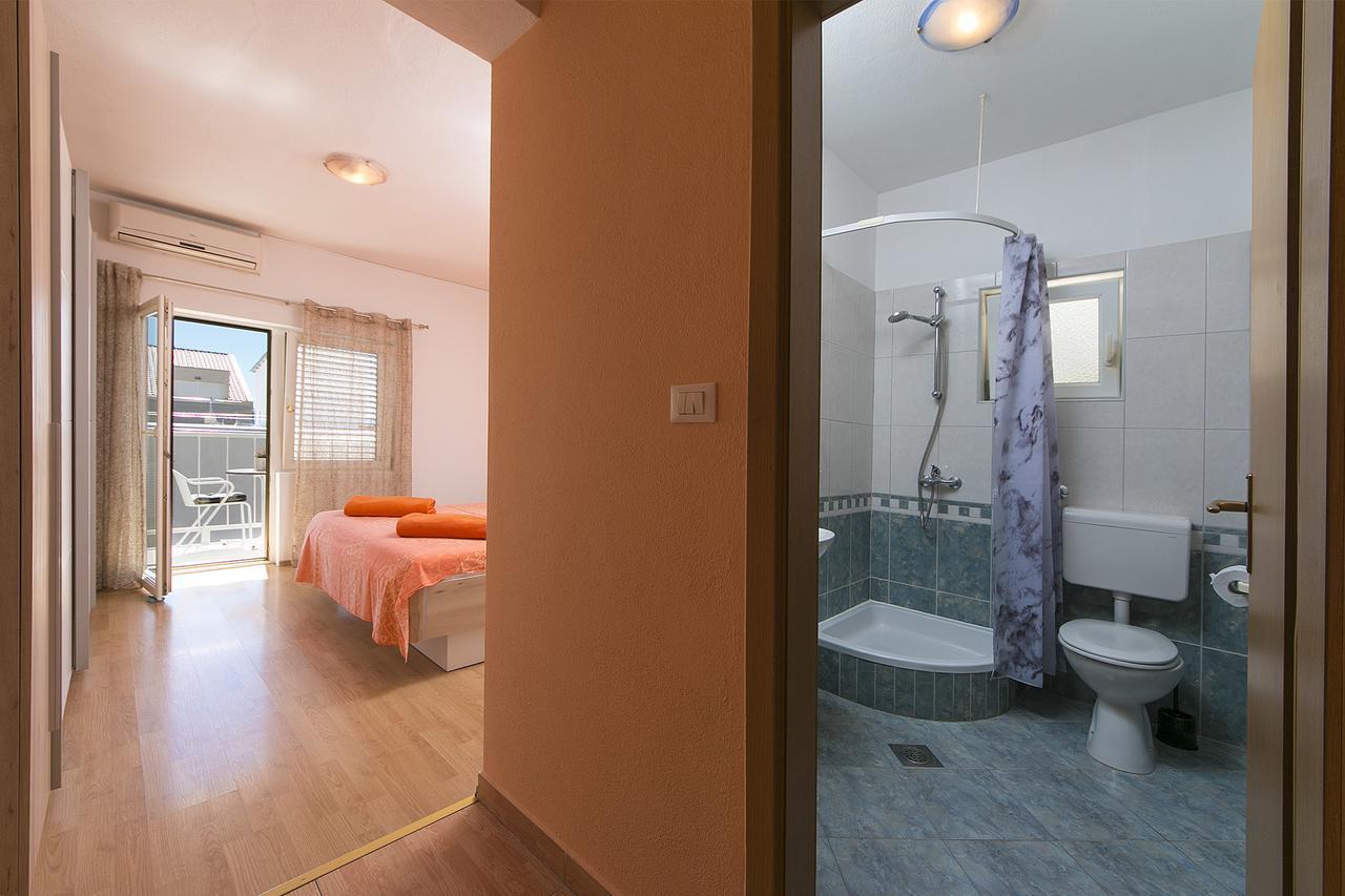 Apartment "San Marino" Baška Voda Exteriör bild